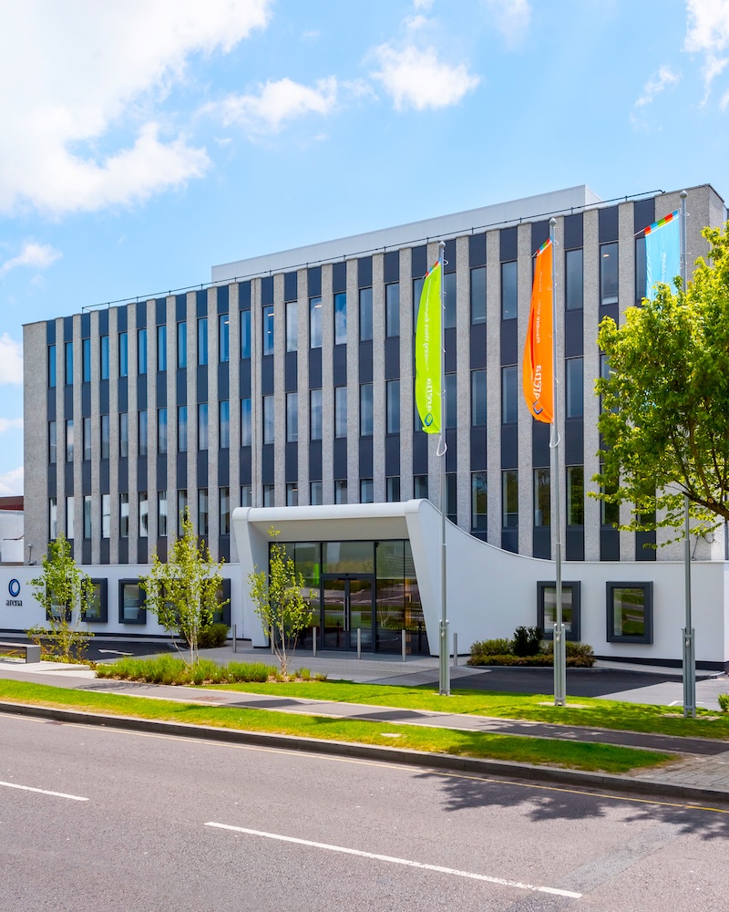 Exterior front of Basingstoke Square serviced offices by Arena Offices