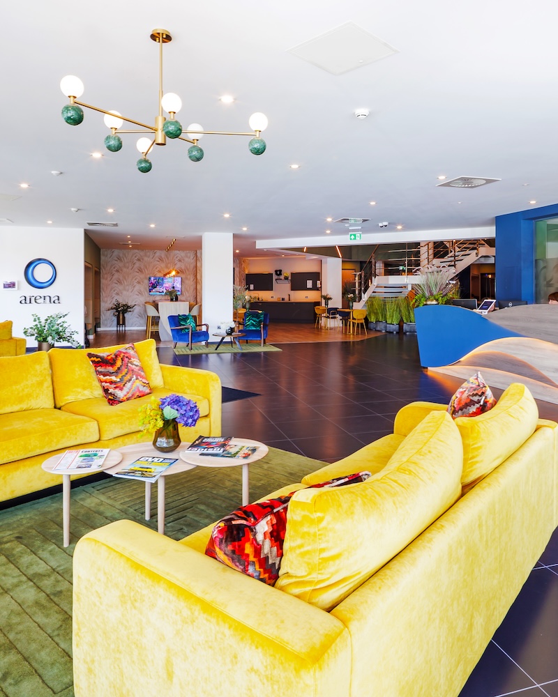 Business lounge seating area at Berkshire Place serviced offices in Reading by Arena Offices