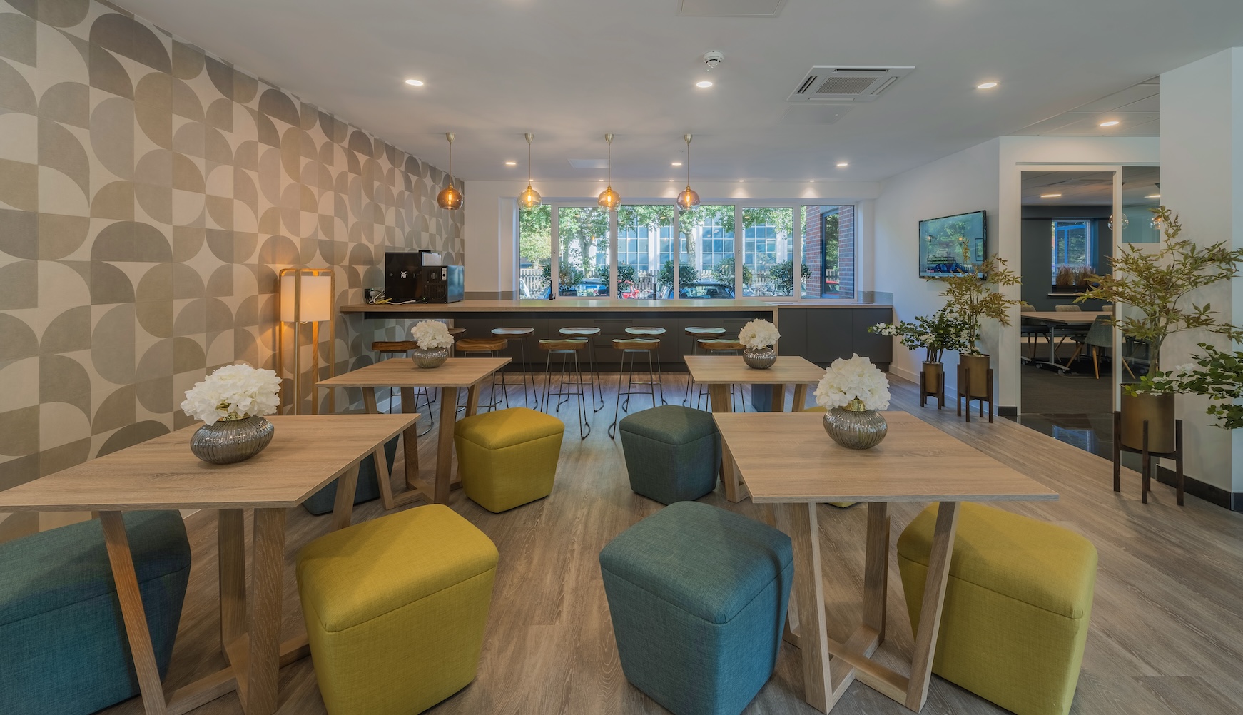 Breakout area at Threefield House serviced offices in Southampton by Arena Offices